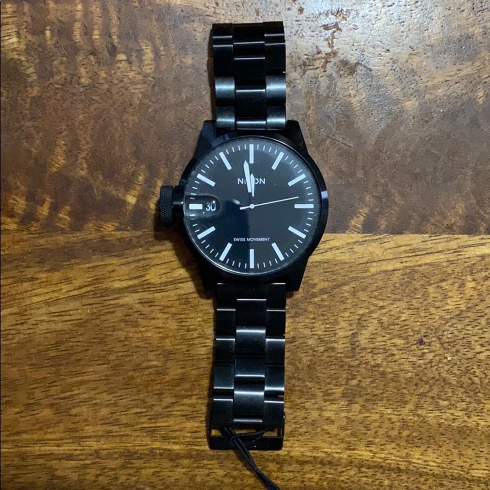 Black Nixon Link Watch